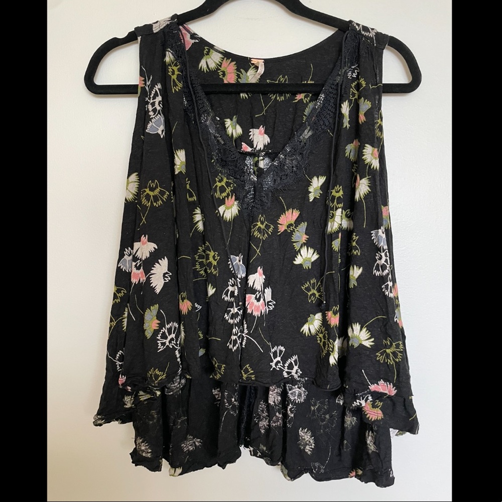 Like new Free People black with floral print and lace tank top, Small Nordstrom